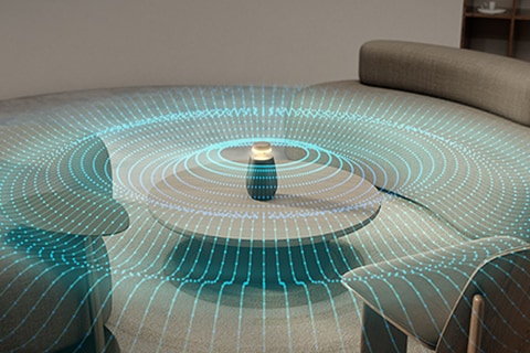 Imagen de un altavoz XO2T con sonido 360°